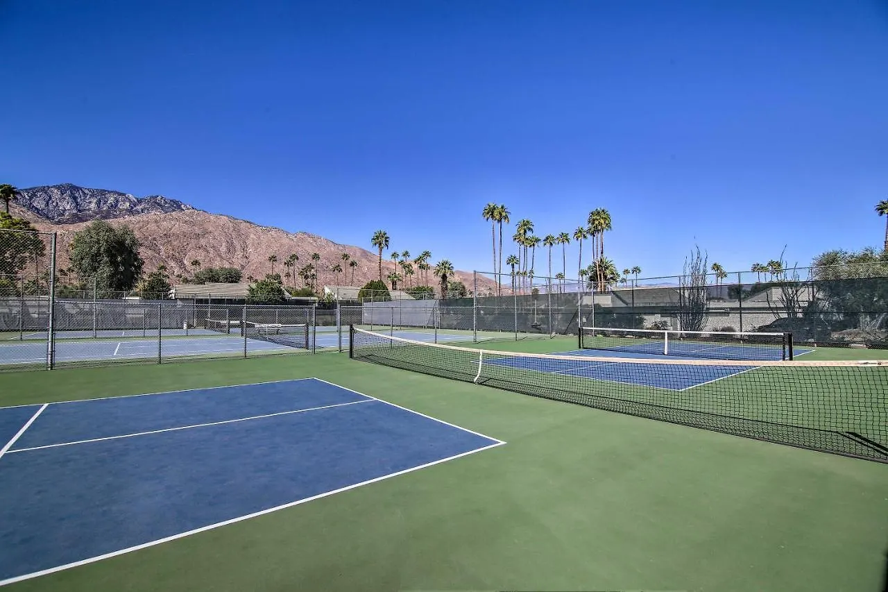 Modern Palm Springs Gem - Pool Access And Mtn Views Villa Holiday home