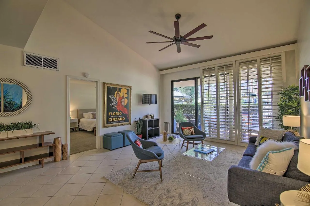 Vila Modern Palm Springs Gem - Pool Access And Mtn Views 0*,  USA